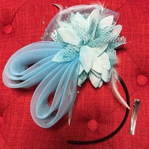 Light blue fascinator for any occasion